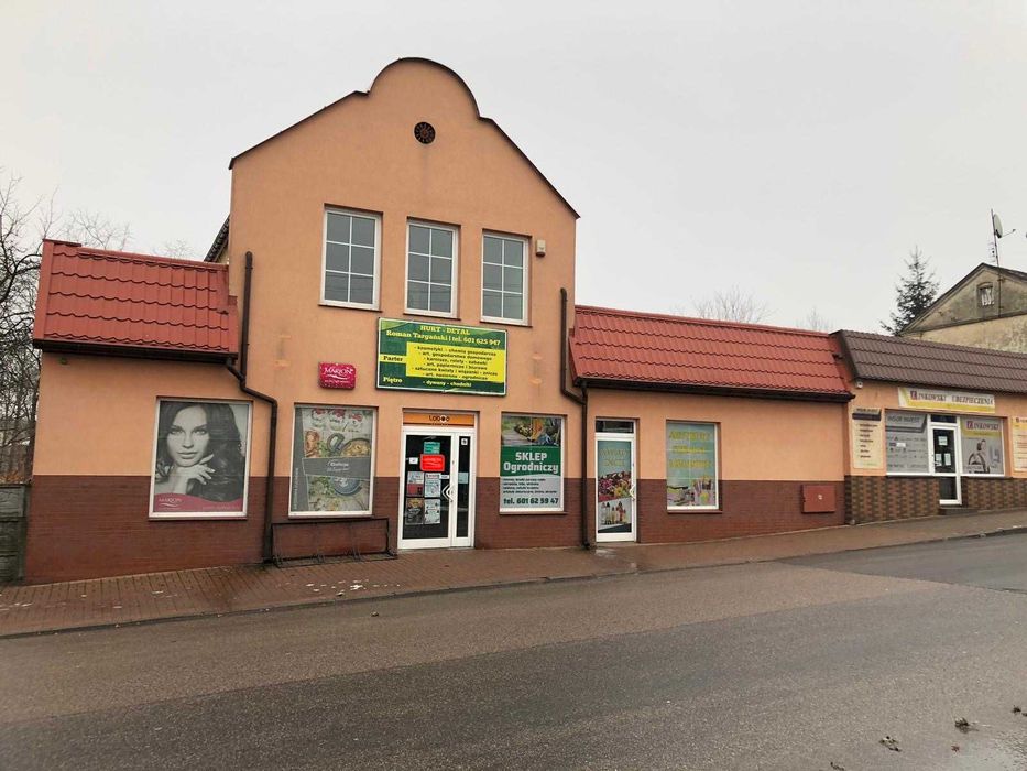 Do wynajęcia część budynku, centrum Skępego
