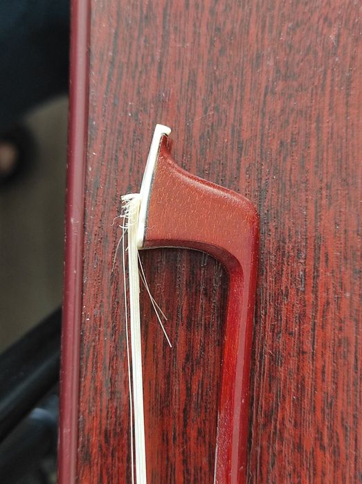 Smyczek skrzypcowy 4/4