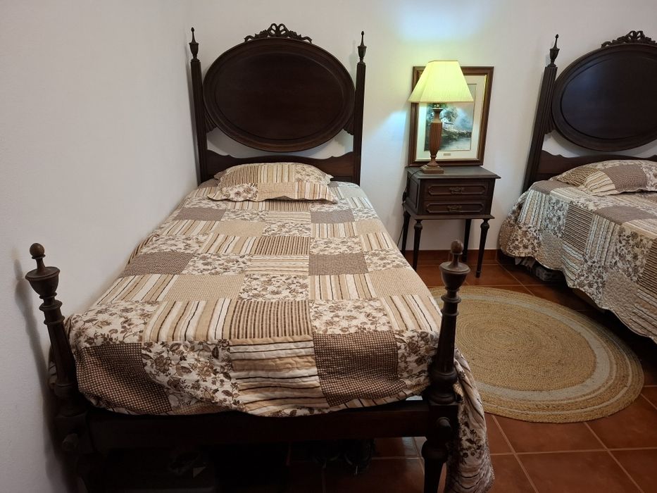 Mobilia de quarto completa antiga