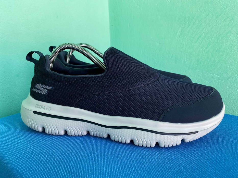 Сліпони Skechers Go Walk Evolution Ultra