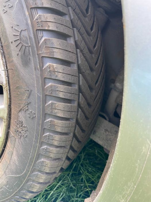 FORD MONDEO MK4 2.0 TDCI na części kolor 76