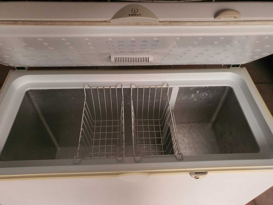 Arca Horizontal Indesit 289L