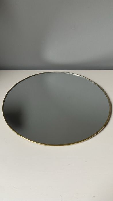Okrągłe lustro wiszące