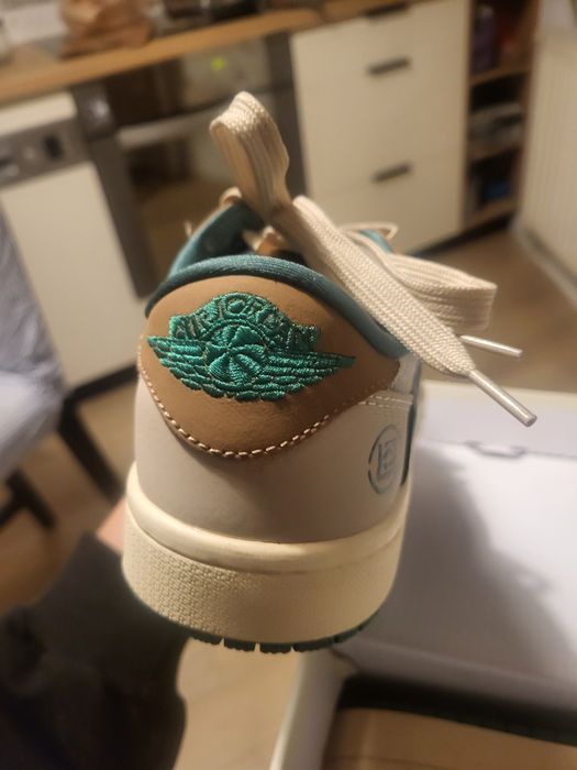 Travis Scott x air Jordan low 39