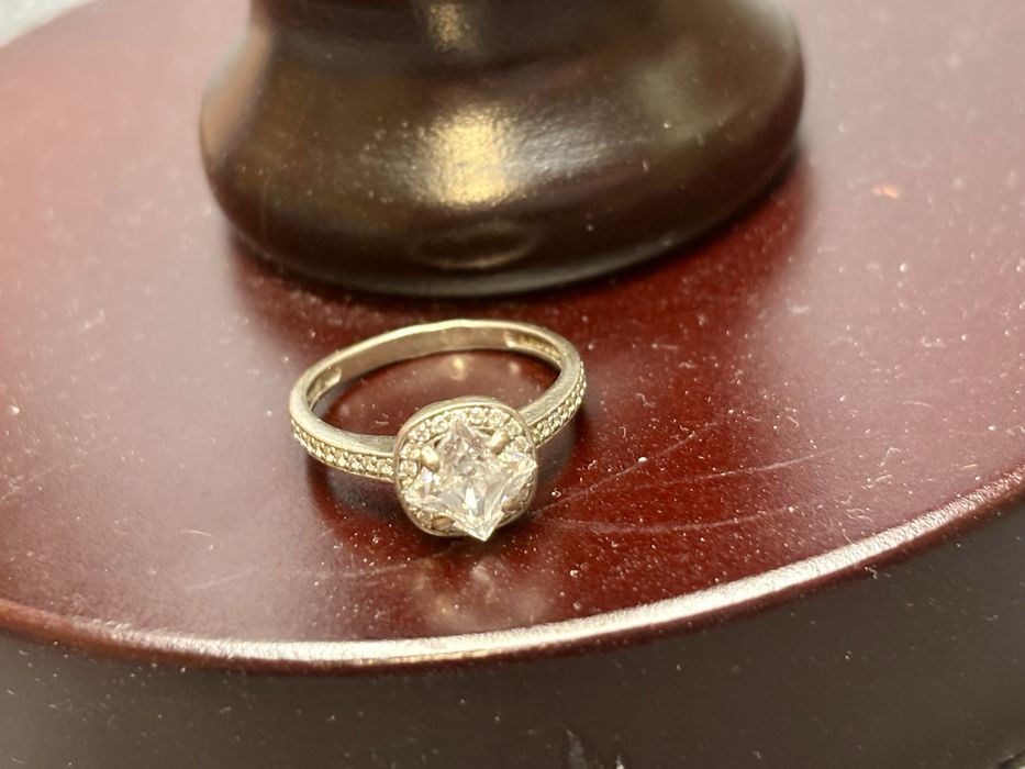 Срібна каблучка 925, кольцо серебро Swarovski | Розмір 16,5–17