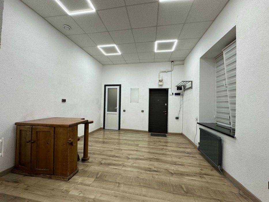 Продаж Квартири/Офісу в центрі міста. Майдан ринок.