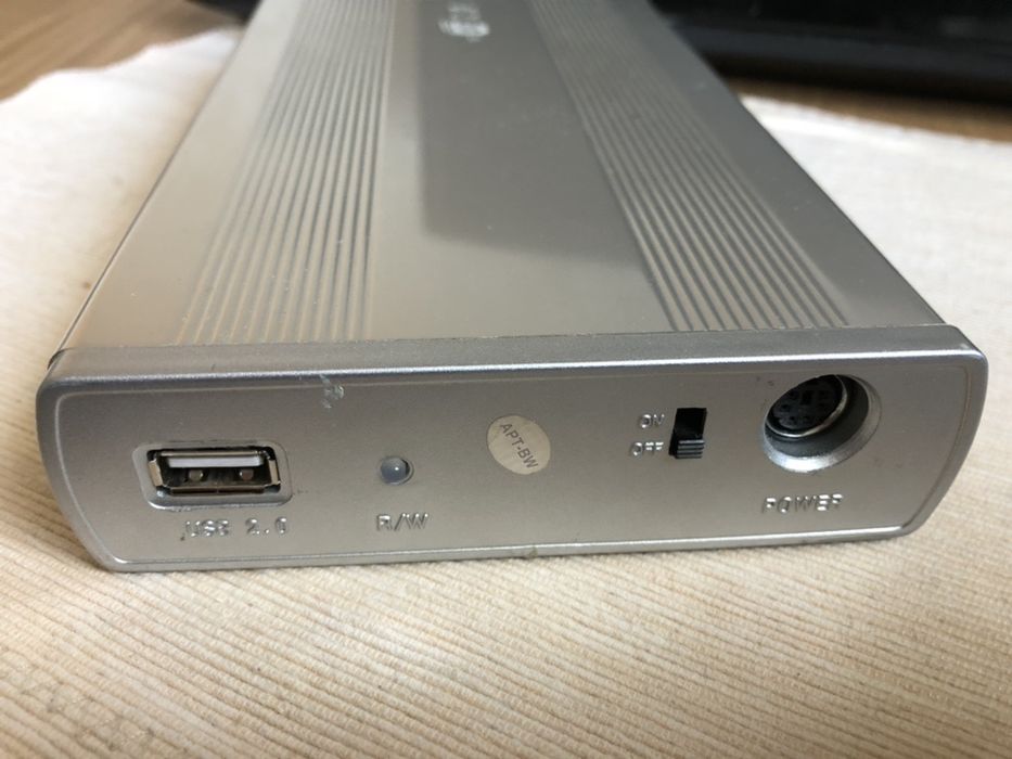 Внешний карман с HDD 200 Gb ( фільми та мультфільми )