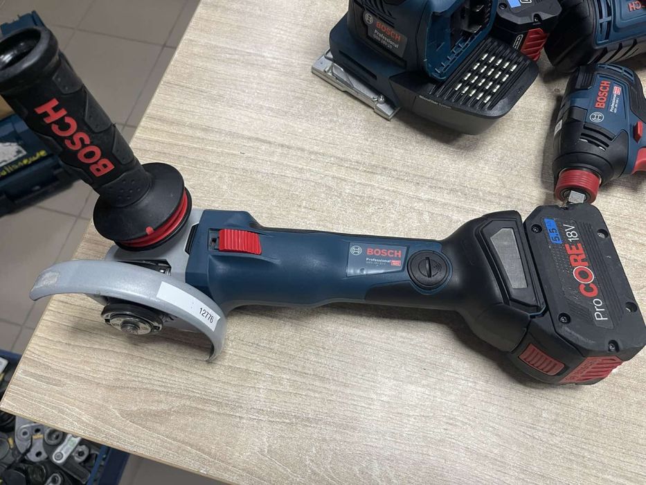 Bosch GWS 18V-10 C Professional / Акумуляторна КШМ Бош (з АКБ ProCORE 5.5Ah)