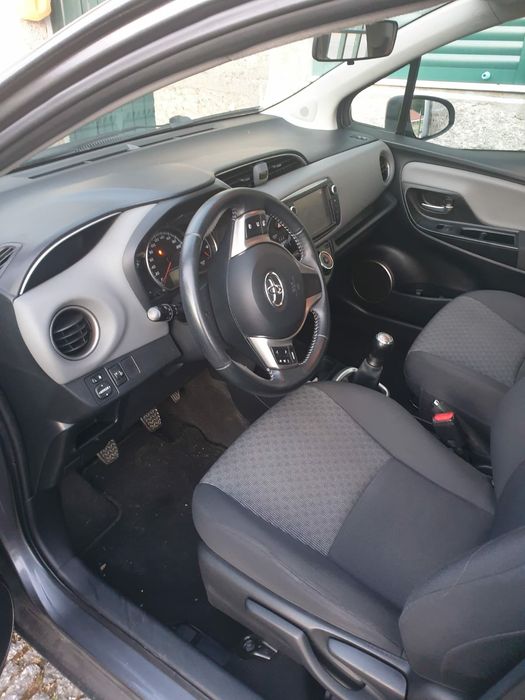Toyota yaris  vvti
