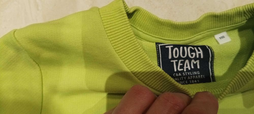 Bluzy dla chłopca w rozmiarze 110