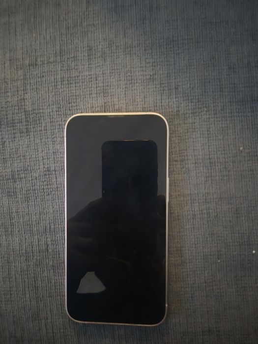 Iphone 13 zadbany jak nowy