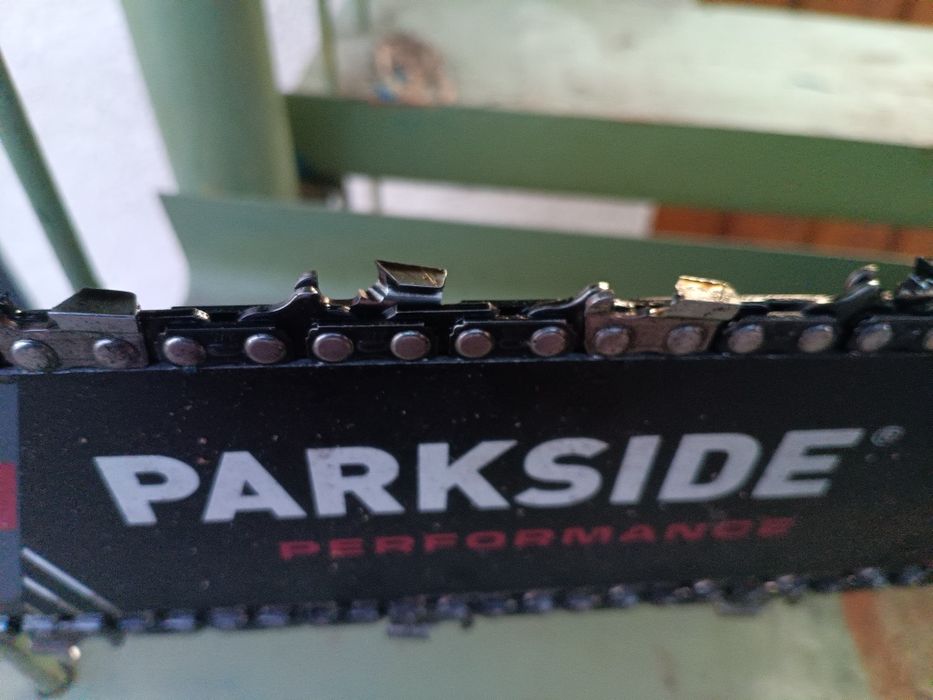 Продам бензопилу