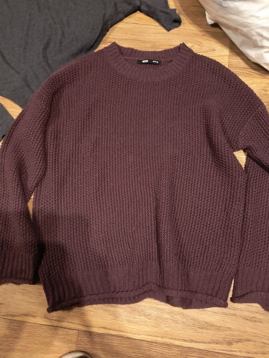 Безкоштовно віддам жіночий одяг S /М