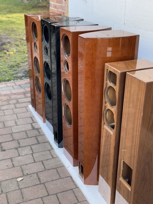 Obudowy do kolumn glosnikowych piano lakier