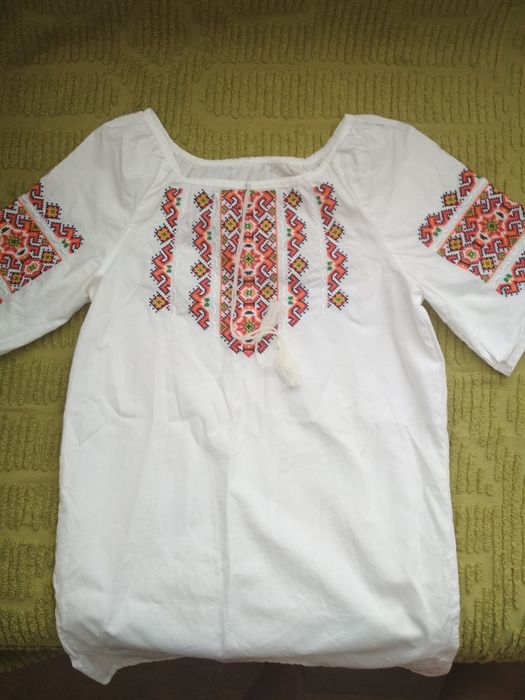 Дитяча вишита блузка
