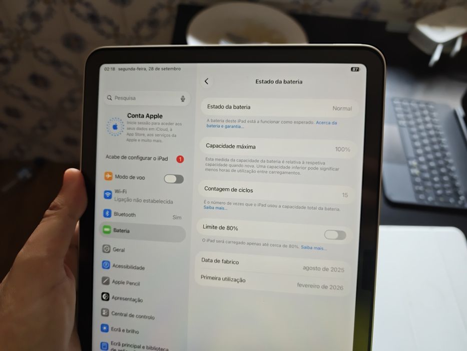 Troco/Vendo iPad Air 11 M3 128gb com película e capas!