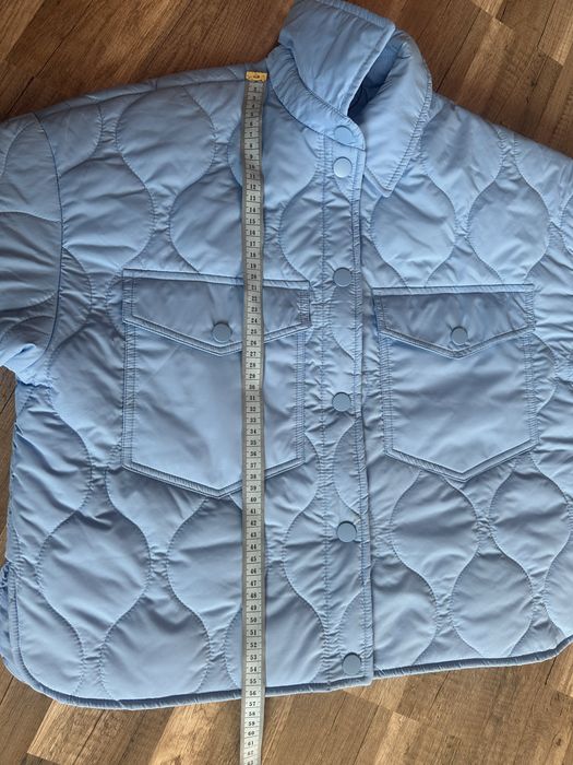 Жіноча легенька куртка