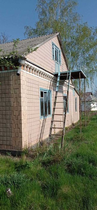 Продаж будинку з ділянкою в с. Печера, Вінницька обл.