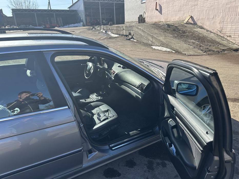 Продам Беху е46 touring