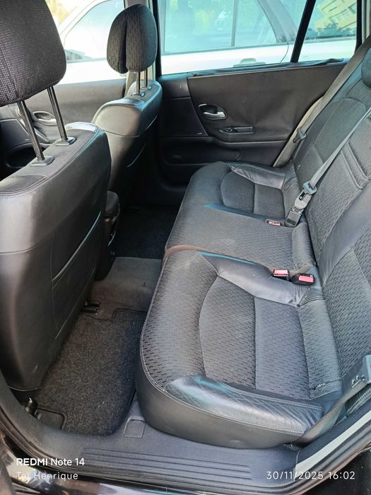 Renault Laguna 2.0 dCi 2006 – Familiar Espaçoso e Confortável