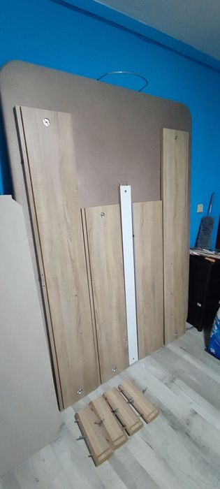 Sommier casal 190 x 140 (oferta de colchão de espuma)