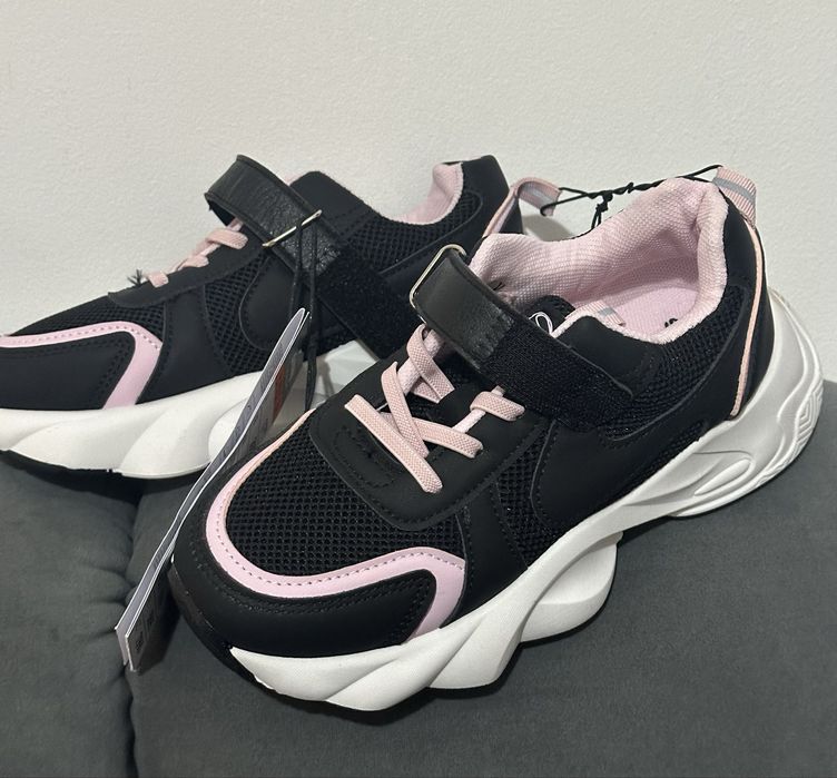 Взуття 34р лотом нове