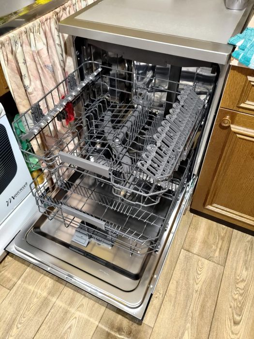 Zmywarka Whirpool WFC 60cm wolnostojąca