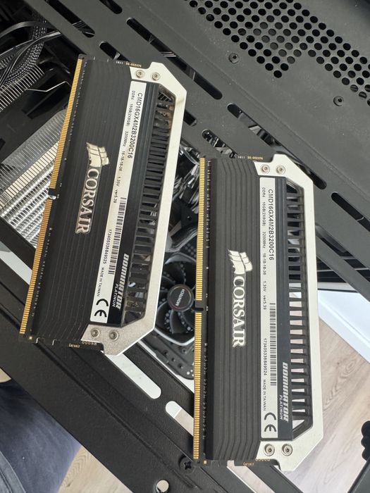 Corsair RAM 2x 8GB, DDR4, 3200mhz