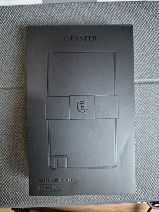 Ekster Cardholder Pro - Carbon Fiber