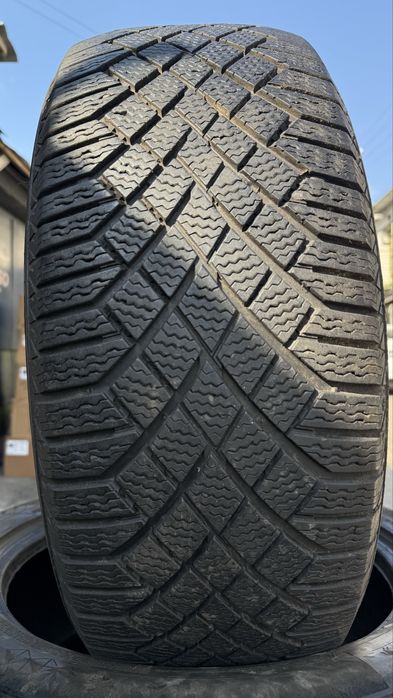 Шини зимові 245/50 r19 Continental в ідеальному стані