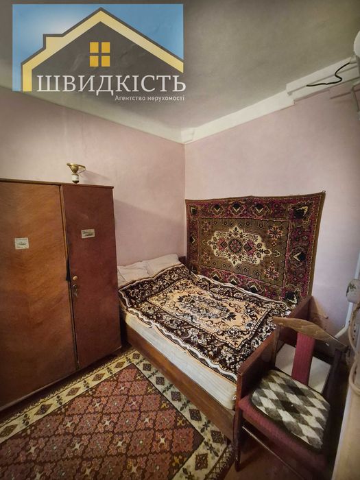 √ Частина будинку з виходом до озера Басівкут