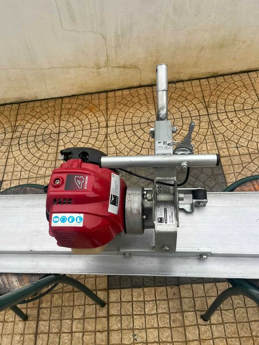 Régua a gasolina ALTRAD MIDISCREED 200 usada 1 vez