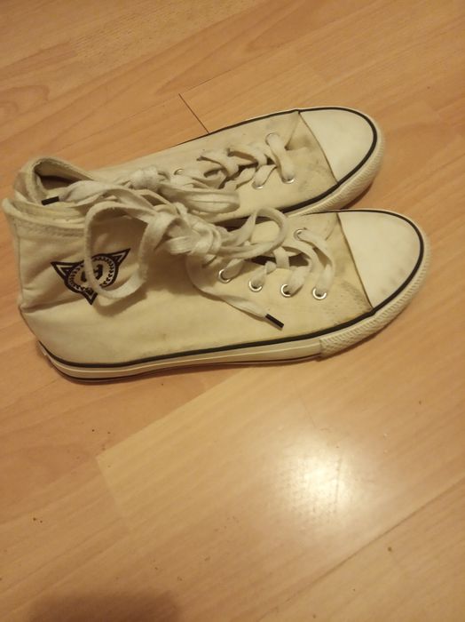 Buty sportowe cropp.