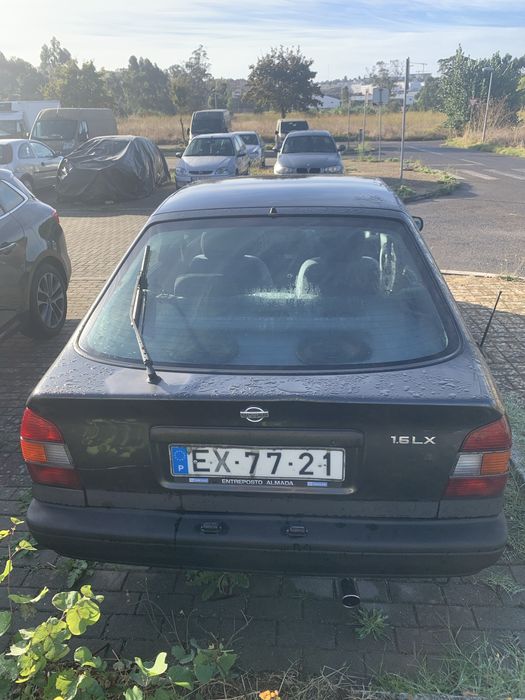 Nissan Primera (P10) 1.600cc 97cv 1990 — photo 2