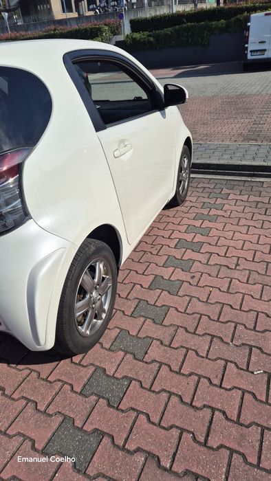 Vendo toyota IQ 1.0