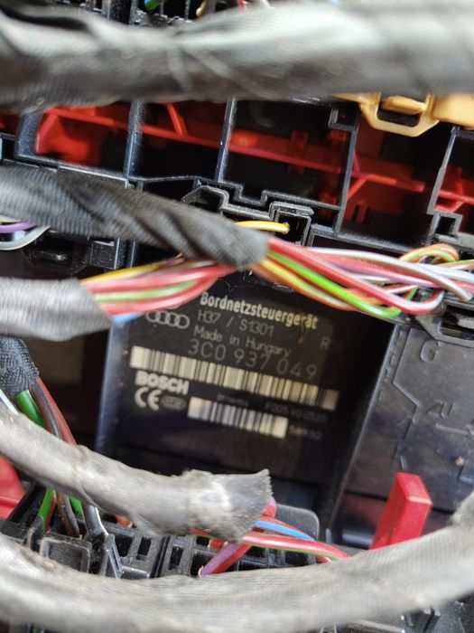 Skrzynka bezpieczników moduł sterownik volkswagen passat b6 golf Toura