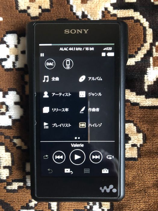 Плеер Sony NW-WM1A.