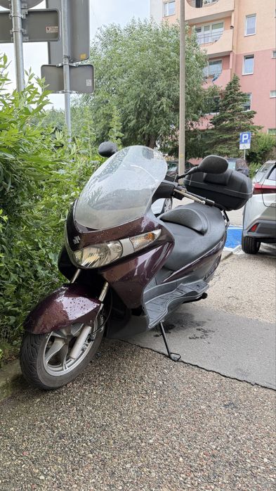 Skuter burgman 125