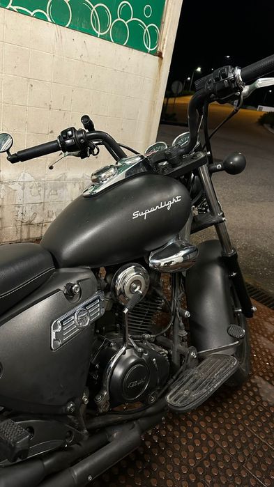 Keeway Superlight 125