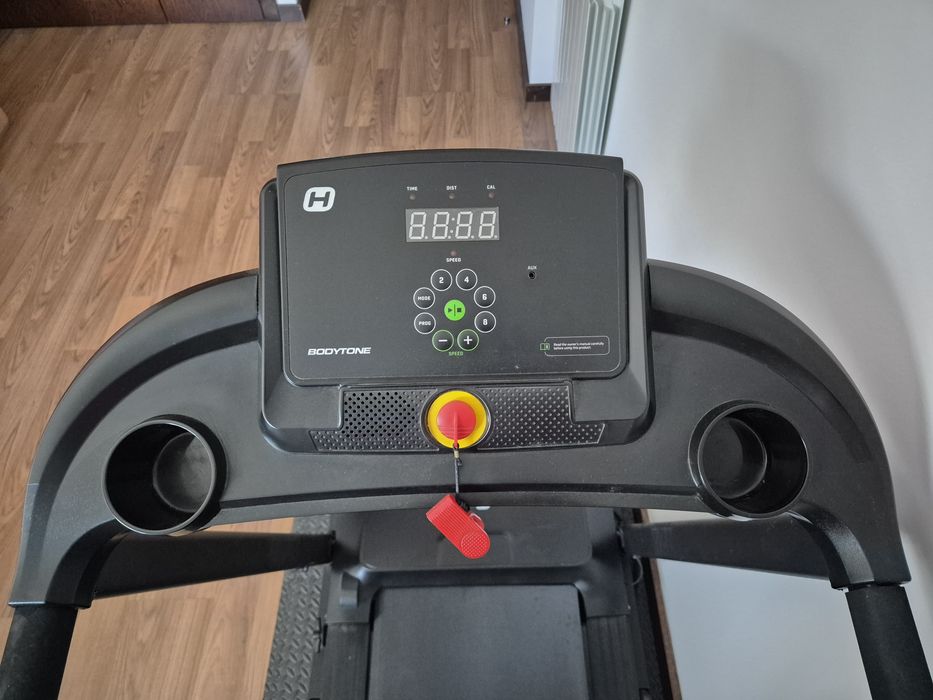 Passadeira Passadeira Elétrica BODYTONE DT12 – 12 km/h – Bom Estado