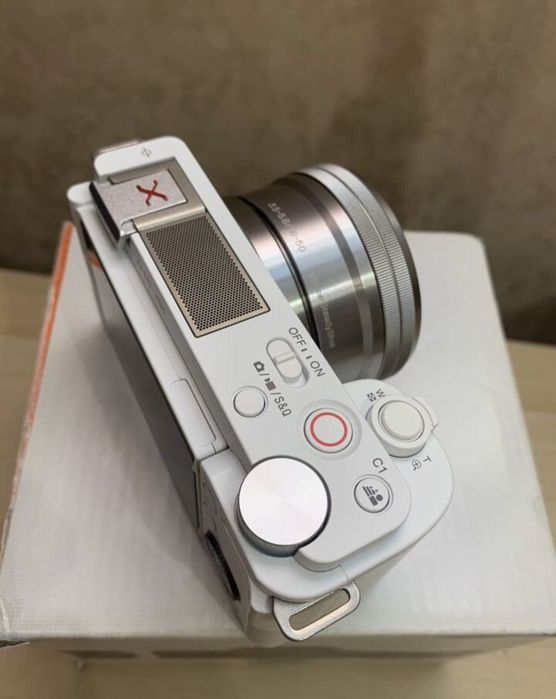 Sony ZV-E10