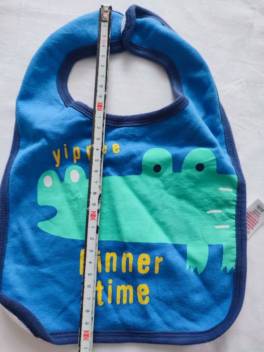 Nowy śliniaki dla dziecka