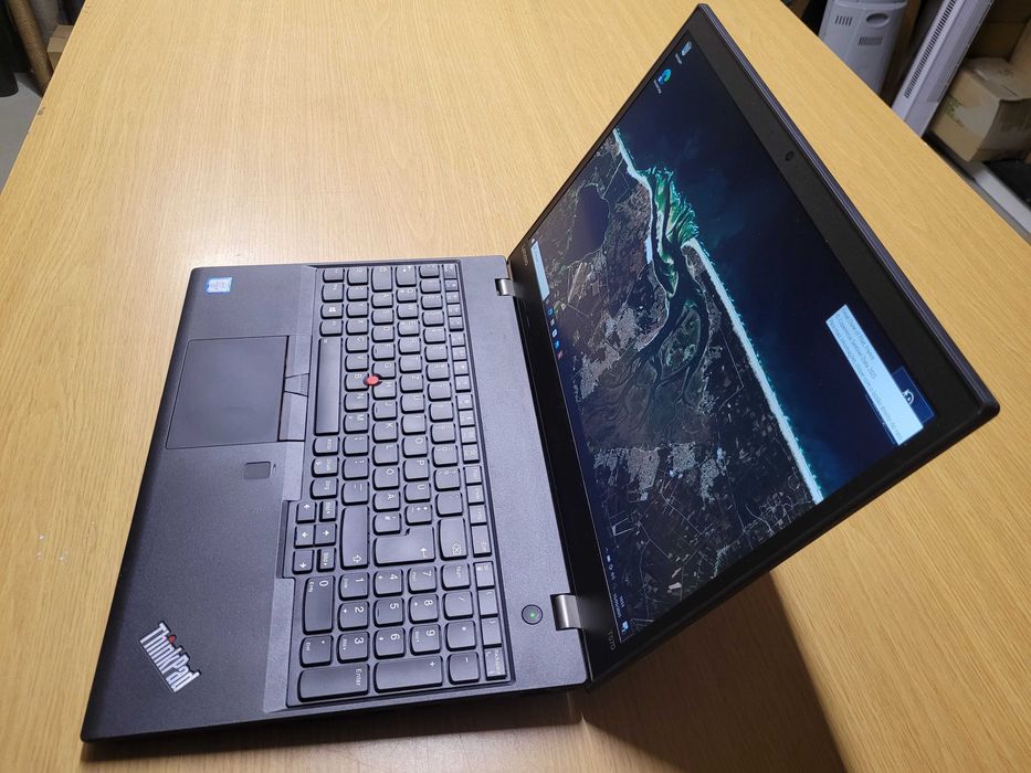 Lenovo ThinkPad T570 i5 / 16GB / 256GB / 15.6" FHD / bateria 24 + 48 W