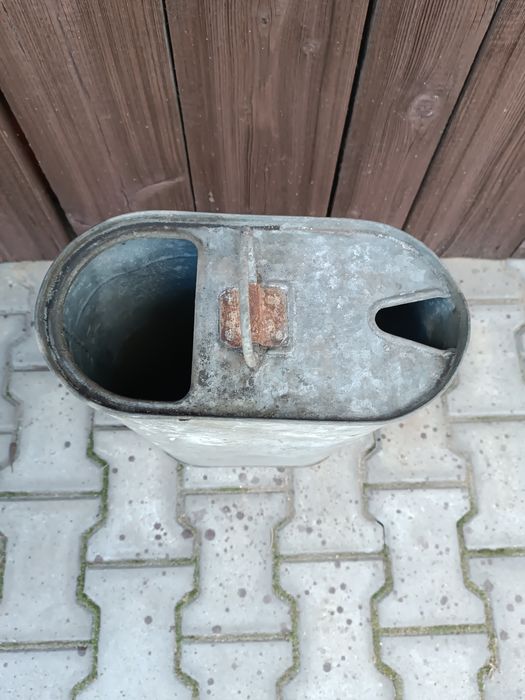 Konew, kanister nalewak paliwa PRL