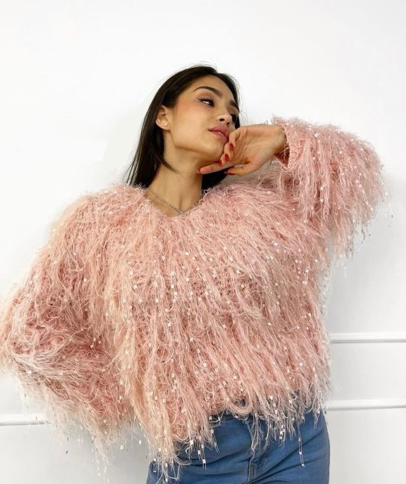 Рожева кофтинка.