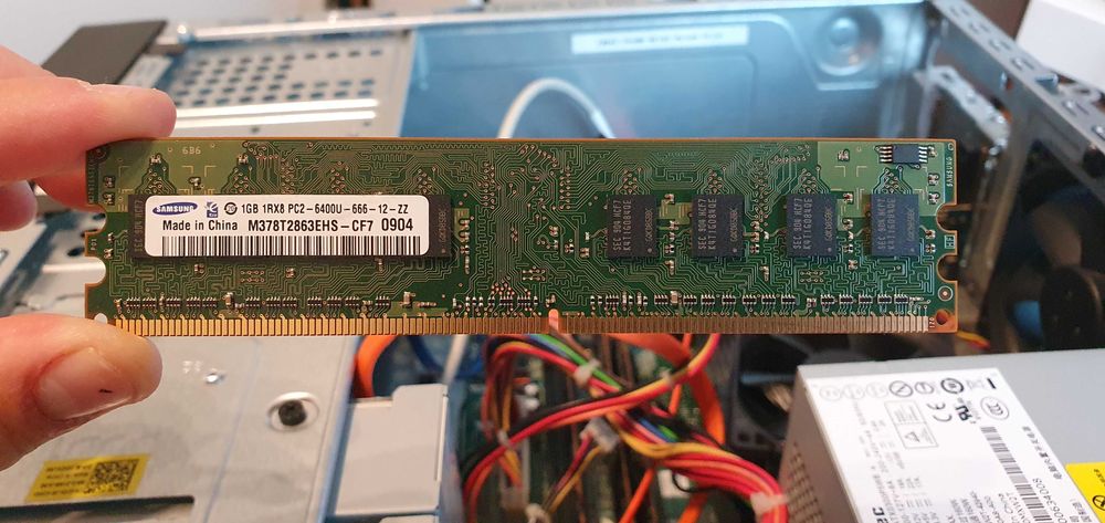 Dell komputer stacjonarny , brak dysku