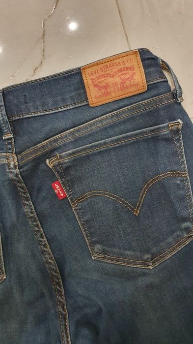 Spodnie jeansowe Levis 27