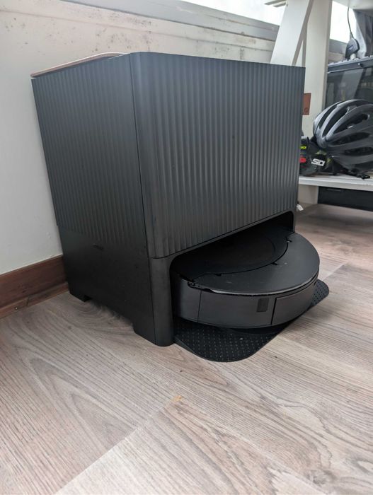 Aspirador IRobot j9+