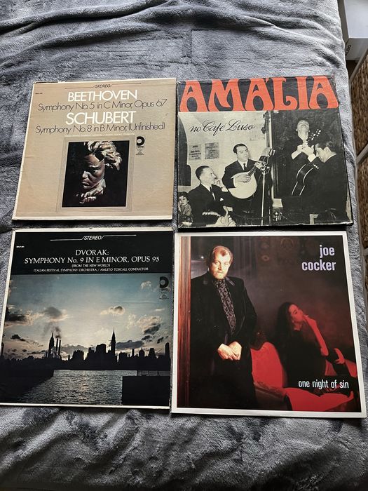 Vinis artistas variados