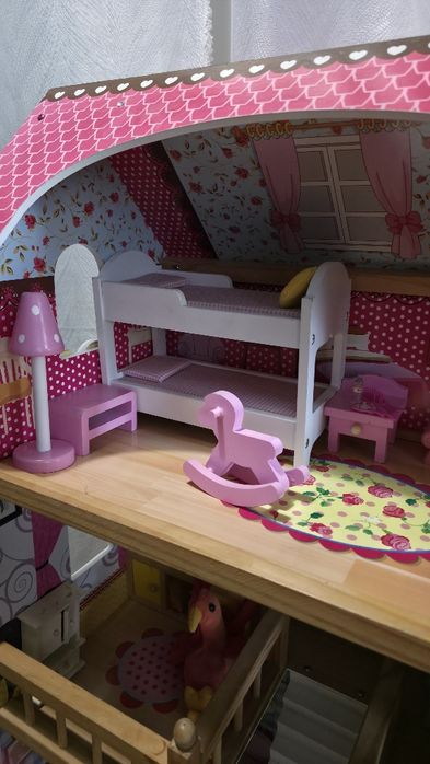 Drewniany solidny domek dla lalek 90/60 cm